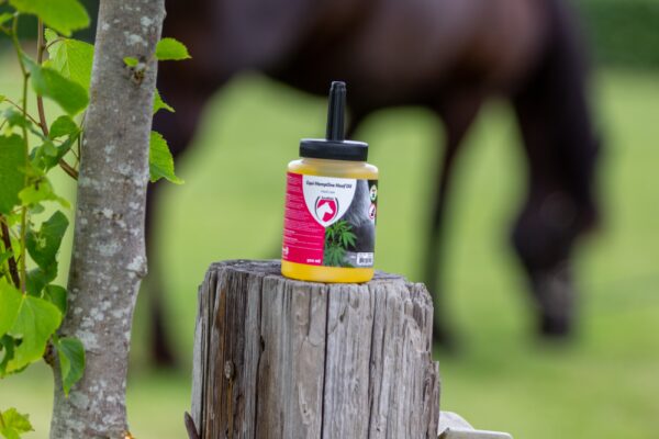 Equi HempOne Hoof Oil Natural (met kwast